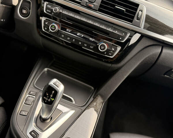 Білий БМВ 3 Серія, об'ємом двигуна 2 л та пробігом 79 тис. км за 19300 $, фото 35 на Automoto.ua