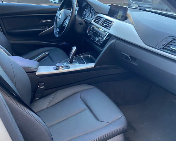 Белый БМВ 3 Серия, объемом двигателя 2 л и пробегом 94 тыс. км за 17600 $, фото 8 на Automoto.ua