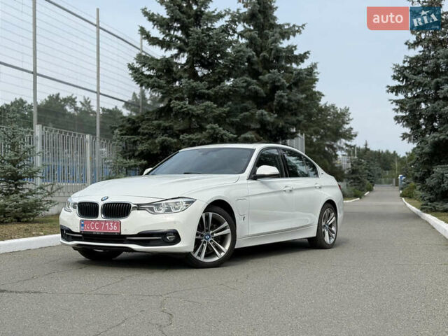 Білий БМВ 3 Серія, об'ємом двигуна 2 л та пробігом 79 тис. км за 19300 $, фото 7 на Automoto.ua