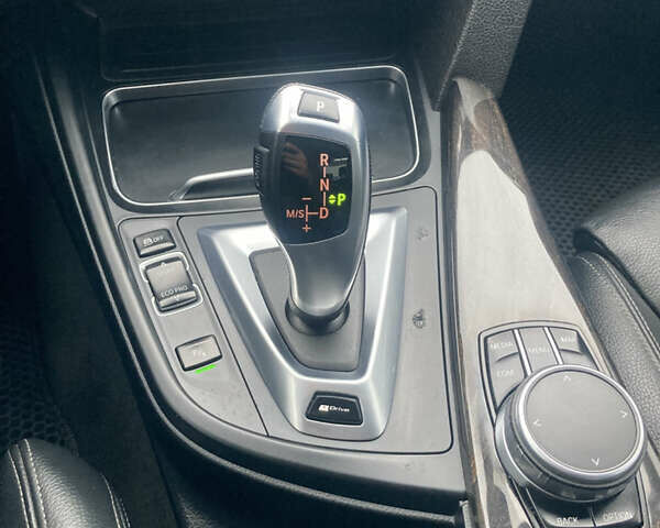 Белый БМВ 3 Серия, объемом двигателя 2 л и пробегом 188 тыс. км за 17000 $, фото 14 на Automoto.ua