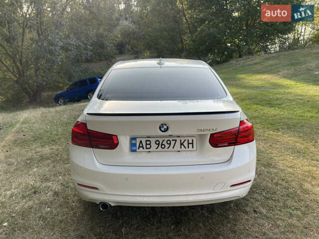 Білий БМВ 3 Серія, об'ємом двигуна 2 л та пробігом 170 тис. км за 14000 $, фото 30 на Automoto.ua