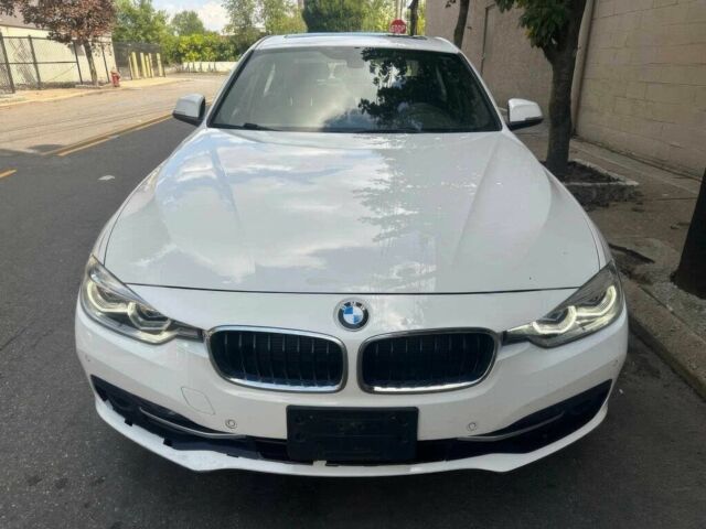 Белый БМВ 3 Серия, объемом двигателя 2 л и пробегом 64 тыс. км за 10800 $, фото 1 на Automoto.ua