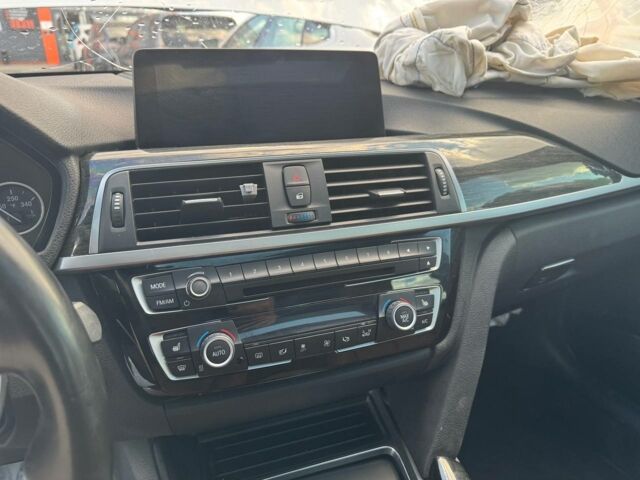 Белый БМВ 3 Серия, объемом двигателя 3 л и пробегом 134 тыс. км за 17300 $, фото 17 на Automoto.ua