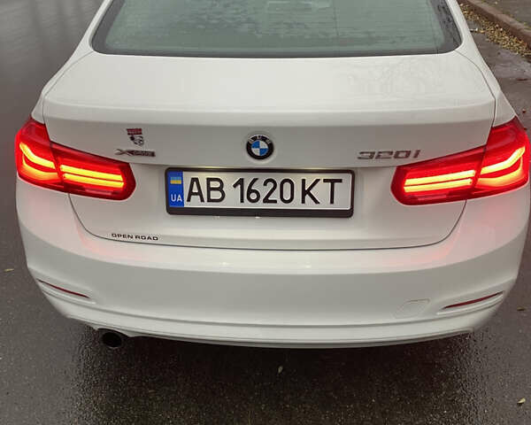 Белый БМВ 3 Серия, объемом двигателя 2 л и пробегом 120 тыс. км за 14900 $, фото 19 на Automoto.ua