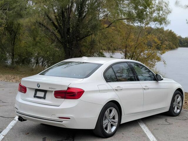 Білий БМВ 3 Серія, об'ємом двигуна 2 л та пробігом 53 тис. км за 7000 $, фото 4 на Automoto.ua