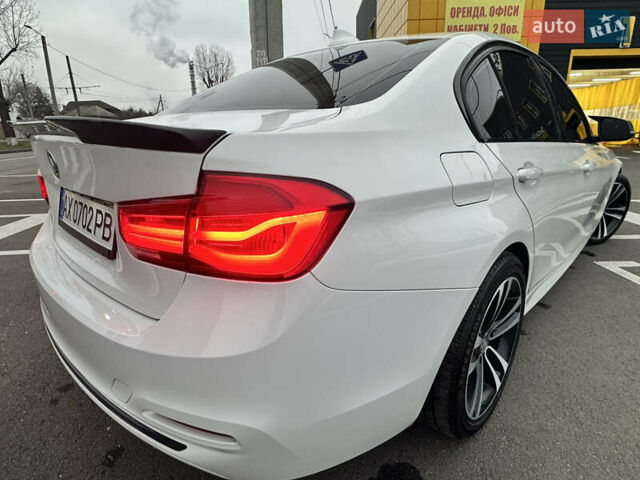 Белый БМВ 3 Серия, объемом двигателя 2 л и пробегом 93 тыс. км за 15999 $, фото 9 на Automoto.ua