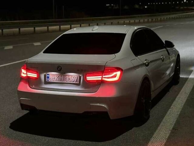 Білий БМВ 3 Серія, об'ємом двигуна 2 л та пробігом 75 тис. км за 15200 $, фото 11 на Automoto.ua