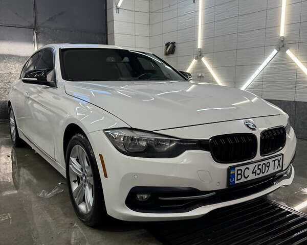 Белый БМВ 3 Серия, объемом двигателя 2 л и пробегом 199 тыс. км за 15900 $, фото 2 на Automoto.ua