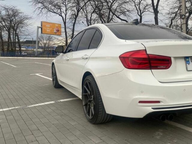 Білий БМВ 3 Серія, об'ємом двигуна 2 л та пробігом 158 тис. км за 18000 $, фото 3 на Automoto.ua