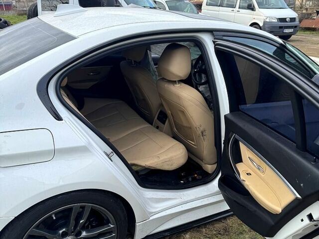 Белый БМВ 3 Серия, объемом двигателя 3 л и пробегом 120 тыс. км за 5300 $, фото 5 на Automoto.ua