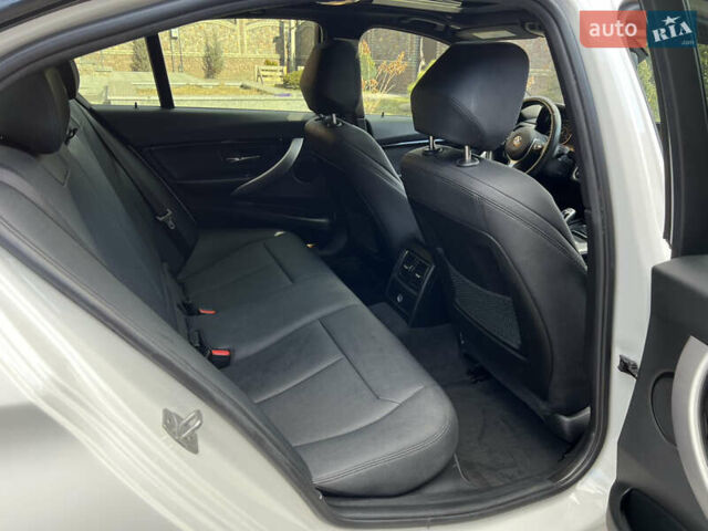 Білий БМВ 3 Серія, об'ємом двигуна 2 л та пробігом 101 тис. км за 19300 $, фото 6 на Automoto.ua