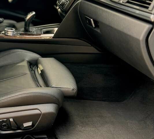 Білий БМВ 3 Серія, об'ємом двигуна 2 л та пробігом 72 тис. км за 18999 $, фото 17 на Automoto.ua