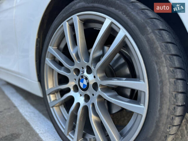 Білий БМВ 3 Серія, об'ємом двигуна 2 л та пробігом 136 тис. км за 18600 $, фото 13 на Automoto.ua