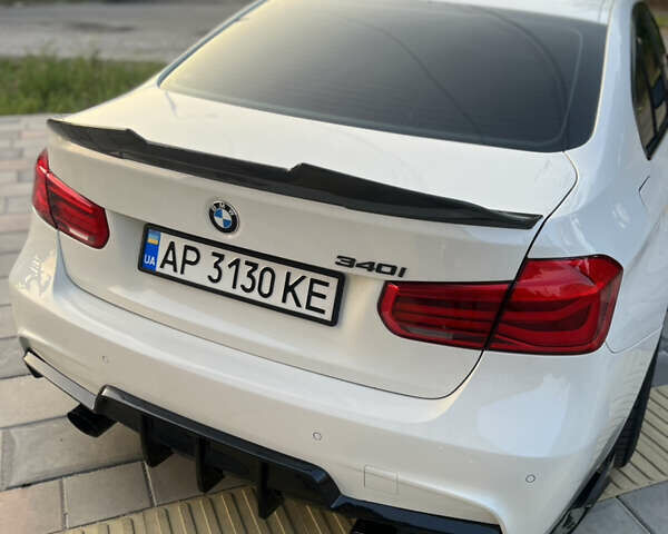 Белый БМВ 3 Серия, объемом двигателя 3 л и пробегом 108 тыс. км за 30000 $, фото 6 на Automoto.ua