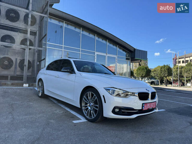 Білий БМВ 3 Серія, об'ємом двигуна 2 л та пробігом 136 тис. км за 18600 $, фото 4 на Automoto.ua