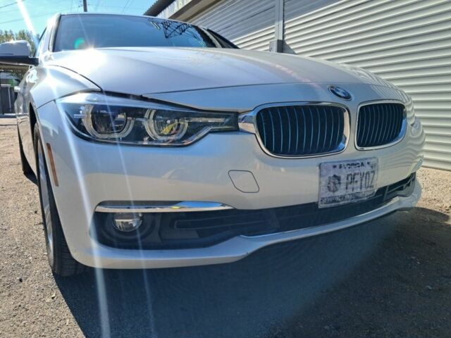 Белый БМВ 3 Серия, объемом двигателя 2 л и пробегом 56 тыс. км за 22000 $, фото 11 на Automoto.ua