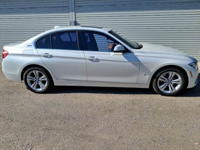 Белый БМВ 3 Серия, объемом двигателя 2 л и пробегом 56 тыс. км за 22000 $, фото 6 на Automoto.ua