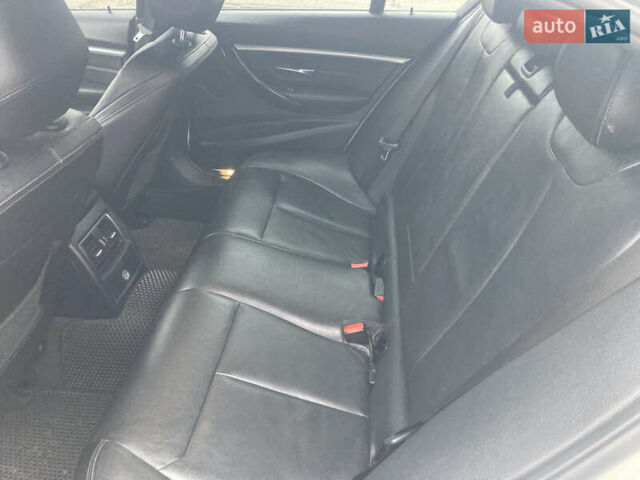 Белый БМВ 3 Серия, объемом двигателя 2 л и пробегом 188 тыс. км за 17000 $, фото 34 на Automoto.ua