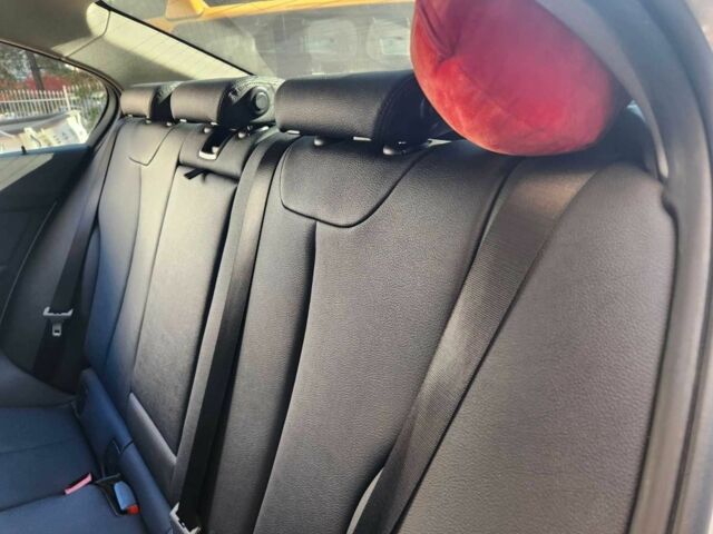 Белый БМВ 3 Серия, объемом двигателя 2 л и пробегом 76 тыс. км за 8995 $, фото 7 на Automoto.ua