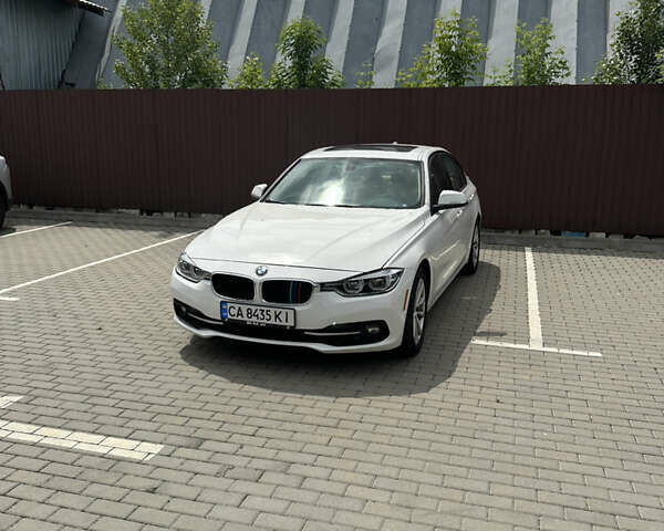 Білий БМВ 3 Серія, об'ємом двигуна 2 л та пробігом 158 тис. км за 16000 $, фото 12 на Automoto.ua