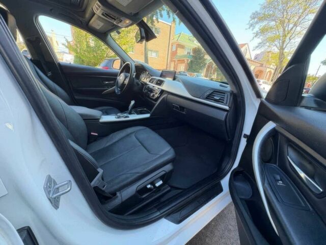 Белый БМВ 3 Серия, объемом двигателя 2 л и пробегом 52 тыс. км за 9900 $, фото 6 на Automoto.ua