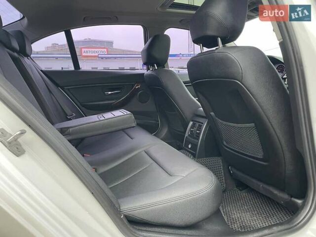 Белый БМВ 3 Серия, объемом двигателя 2 л и пробегом 136 тыс. км за 14490 $, фото 24 на Automoto.ua