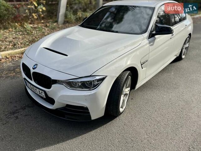 Білий БМВ 3 Серія, об'ємом двигуна 2 л та пробігом 72 тис. км за 18999 $, фото 12 на Automoto.ua