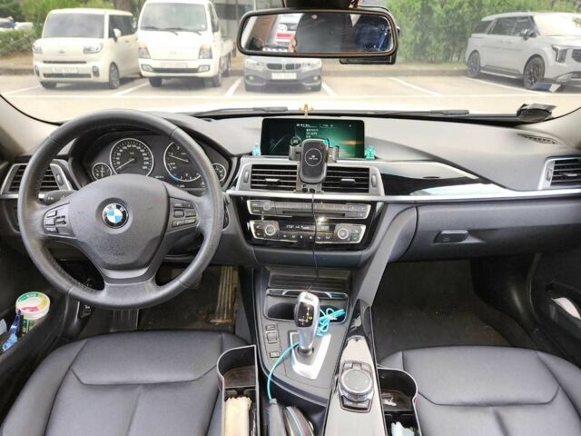 Белый БМВ 3 Серия, объемом двигателя 2 л и пробегом 75 тыс. км за 11000 $, фото 1 на Automoto.ua