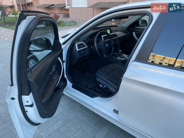 Белый БМВ 3 Серия, объемом двигателя 2 л и пробегом 94 тыс. км за 17600 $, фото 20 на Automoto.ua
