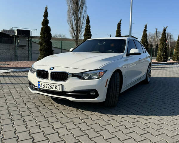 Белый БМВ 3 Серия, объемом двигателя 2 л и пробегом 192 тыс. км за 16800 $, фото 2 на Automoto.ua