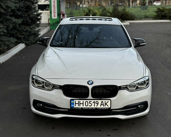 Білий БМВ 3 Серія, об'ємом двигуна 2 л та пробігом 99 тис. км за 17800 $, фото 1 на Automoto.ua