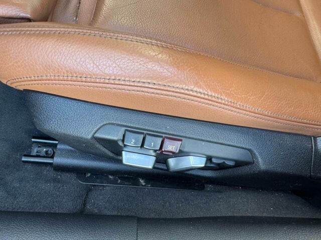 Белый БМВ 3 Серия, объемом двигателя 3 л и пробегом 134 тыс. км за 17300 $, фото 14 на Automoto.ua