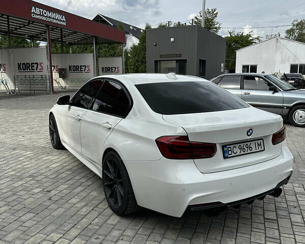 Белый БМВ 3 Серия, объемом двигателя 2 л и пробегом 115 тыс. км за 18500 $, фото 3 на Automoto.ua