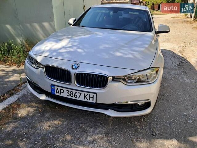 Белый БМВ 3 Серия, объемом двигателя 2 л и пробегом 58 тыс. км за 22000 $, фото 6 на Automoto.ua