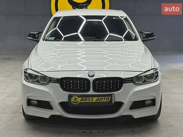 Белый БМВ 3 Серия, объемом двигателя 2 л и пробегом 138 тыс. км за 17600 $, фото 1 на Automoto.ua