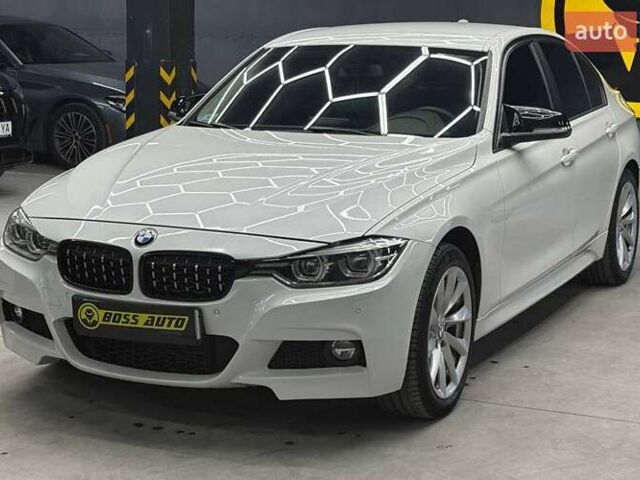 Белый БМВ 3 Серия, объемом двигателя 2 л и пробегом 138 тыс. км за 17600 $, фото 2 на Automoto.ua