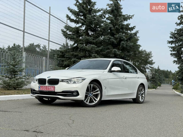 Білий БМВ 3 Серія, об'ємом двигуна 2 л та пробігом 79 тис. км за 19300 $, фото 8 на Automoto.ua
