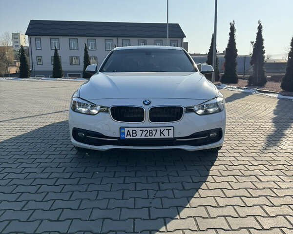 Білий БМВ 3 Серія, об'ємом двигуна 2 л та пробігом 191 тис. км за 16700 $, фото 4 на Automoto.ua