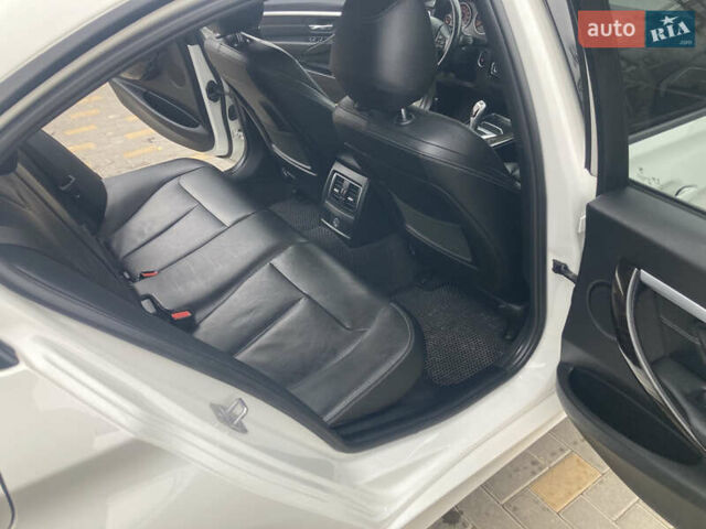 Белый БМВ 3 Серия, объемом двигателя 2 л и пробегом 188 тыс. км за 17000 $, фото 33 на Automoto.ua