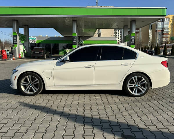 Белый БМВ 3 Серия, объемом двигателя 2 л и пробегом 192 тыс. км за 16800 $, фото 10 на Automoto.ua