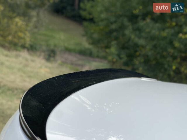 Білий БМВ 3 Серія, об'ємом двигуна 2 л та пробігом 170 тис. км за 14000 $, фото 20 на Automoto.ua