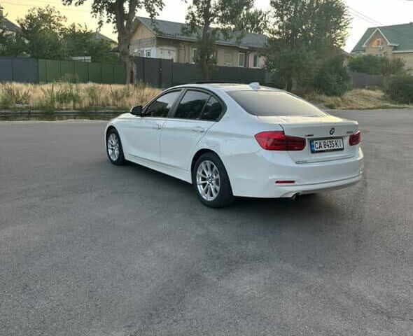 Белый БМВ 3 Серия, объемом двигателя 2 л и пробегом 159 тыс. км за 15000 $, фото 2 на Automoto.ua