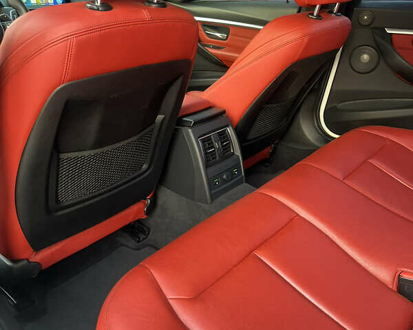 Белый БМВ 3 Серия, объемом двигателя 3 л и пробегом 108 тыс. км за 30000 $, фото 16 на Automoto.ua