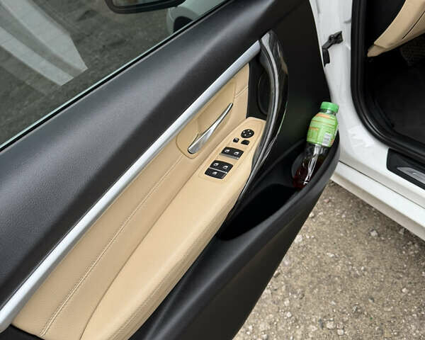 Белый БМВ 3 Серия, объемом двигателя 2 л и пробегом 158 тыс. км за 16500 $, фото 15 на Automoto.ua