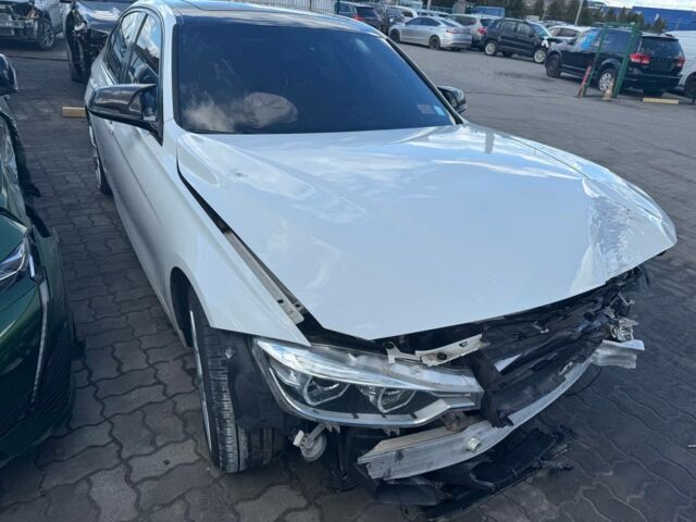 Белый БМВ 3 Серия, объемом двигателя 3 л и пробегом 134 тыс. км за 17300 $, фото 5 на Automoto.ua