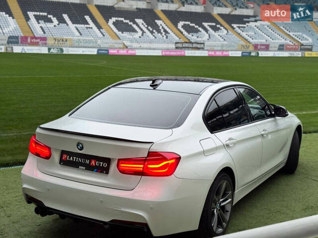 Белый БМВ 3 Серия, объемом двигателя 2 л и пробегом 116 тыс. км за 18900 $, фото 16 на Automoto.ua