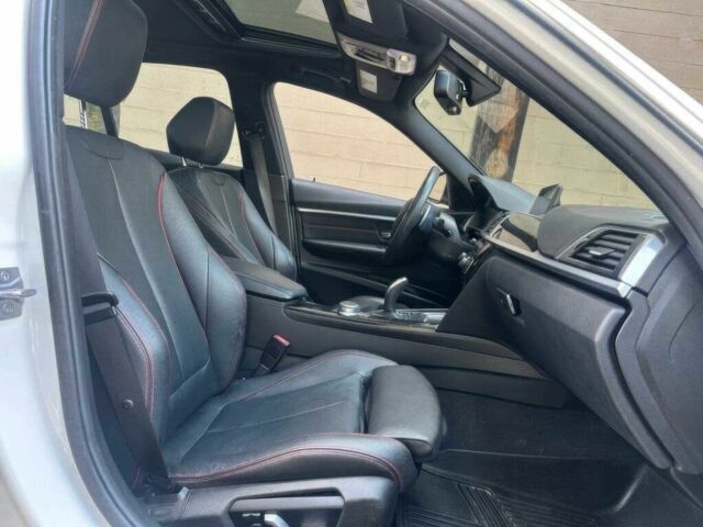 Белый БМВ 3 Серия, объемом двигателя 2 л и пробегом 64 тыс. км за 10800 $, фото 10 на Automoto.ua