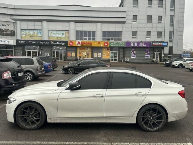 Белый БМВ 3 Серия, объемом двигателя 2 л и пробегом 158 тыс. км за 18000 $, фото 3 на Automoto.ua