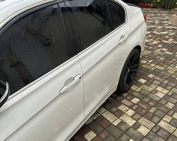 Белый БМВ 3 Серия, объемом двигателя 2 л и пробегом 90 тыс. км за 20000 $, фото 5 на Automoto.ua