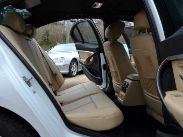 Білий БМВ 3 Серія, об'ємом двигуна 2 л та пробігом 57 тис. км за 11400 $, фото 9 на Automoto.ua